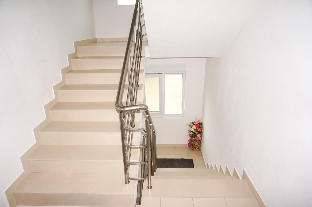 Apartments Sejla Ulcinj Exterior foto